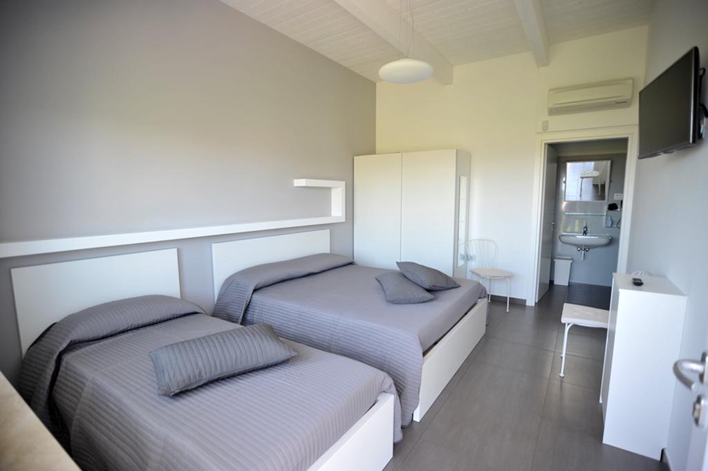 Agriturismo Frontemare ジュリアノーヴァ エクステリア 写真