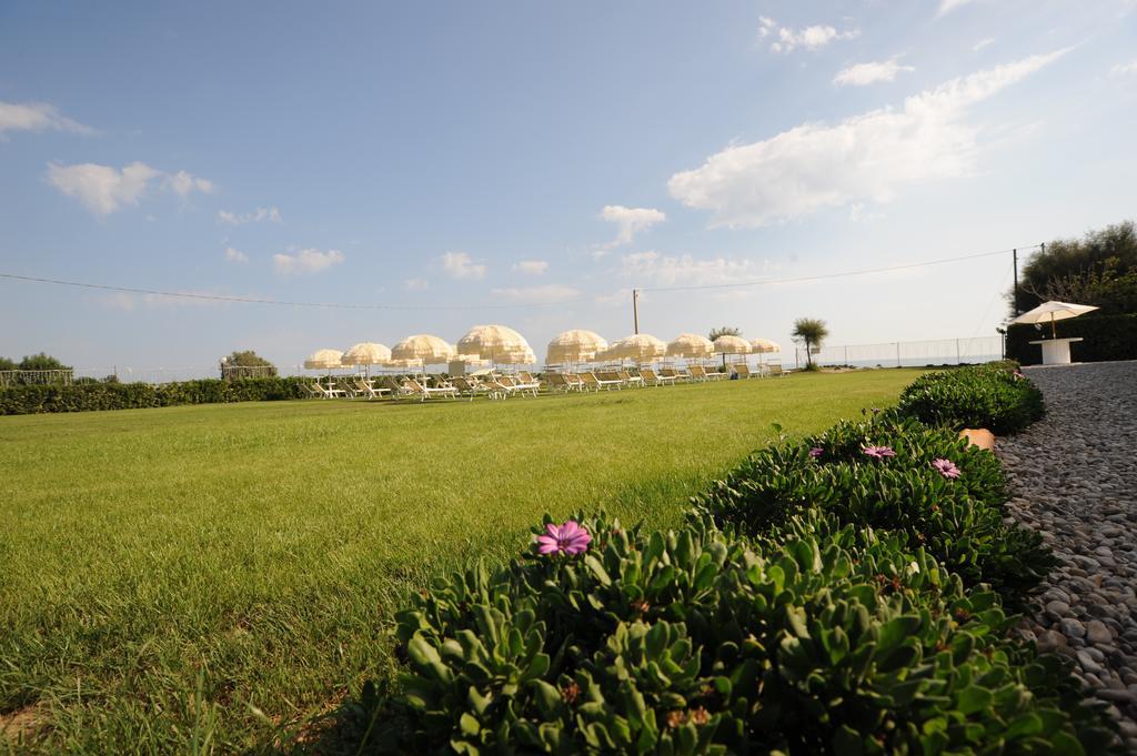 Agriturismo Frontemare ジュリアノーヴァ エクステリア 写真